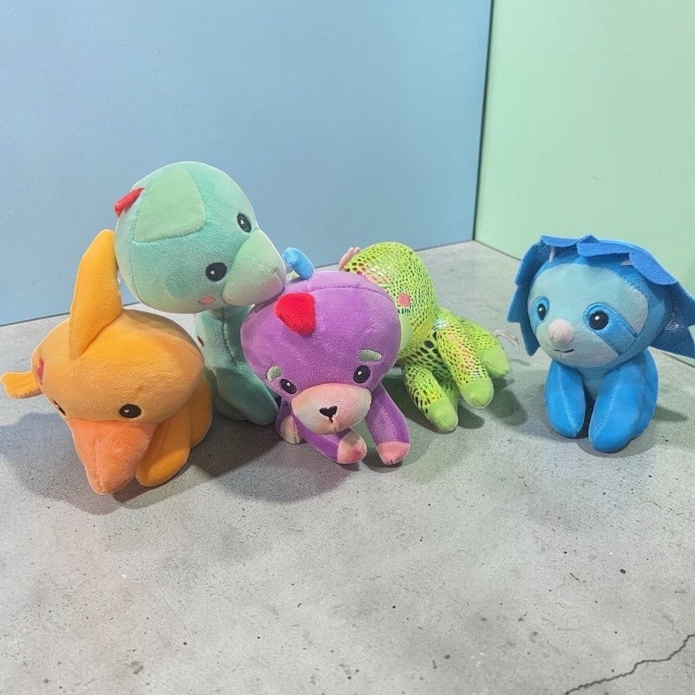 Pomkinz Pet Pals 5-Piece Plush Toy Set with Iridescent Blue Carrying Case Bag